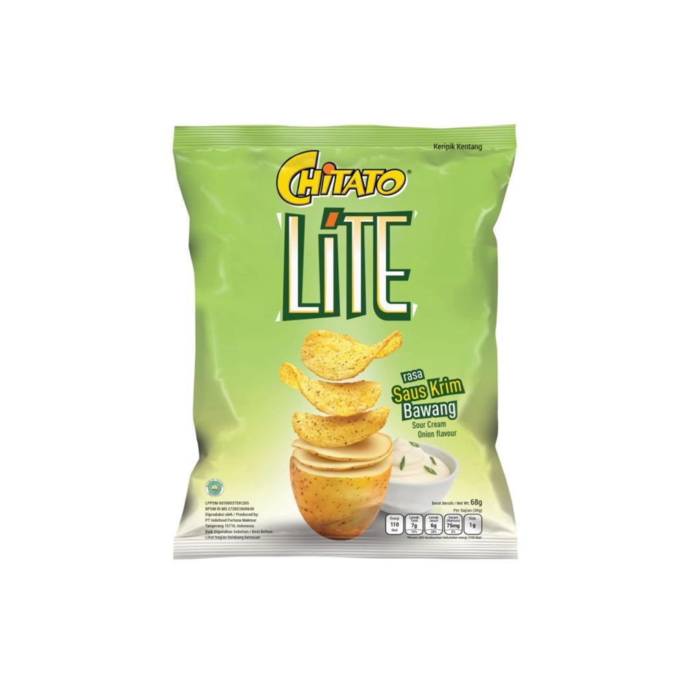 Chitato Lite Potato Chips (Sour Cream Onion) 68g