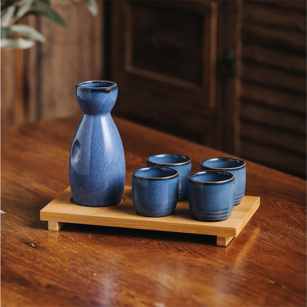 Ceramic Sake Set (1 Serving Carafe & 4 Cups) - Style 01